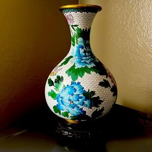 Cloisonné vase